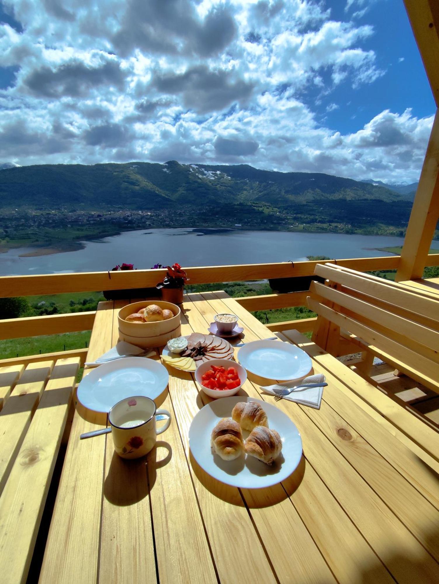 Suncani Brijeg Eco Village Plav Exteriér fotografie